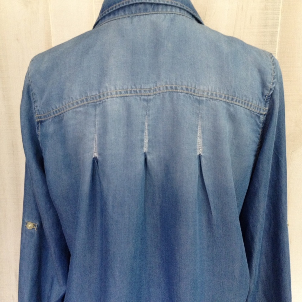 Jun & Ivy Soft Francesca Button Down Top - image 4